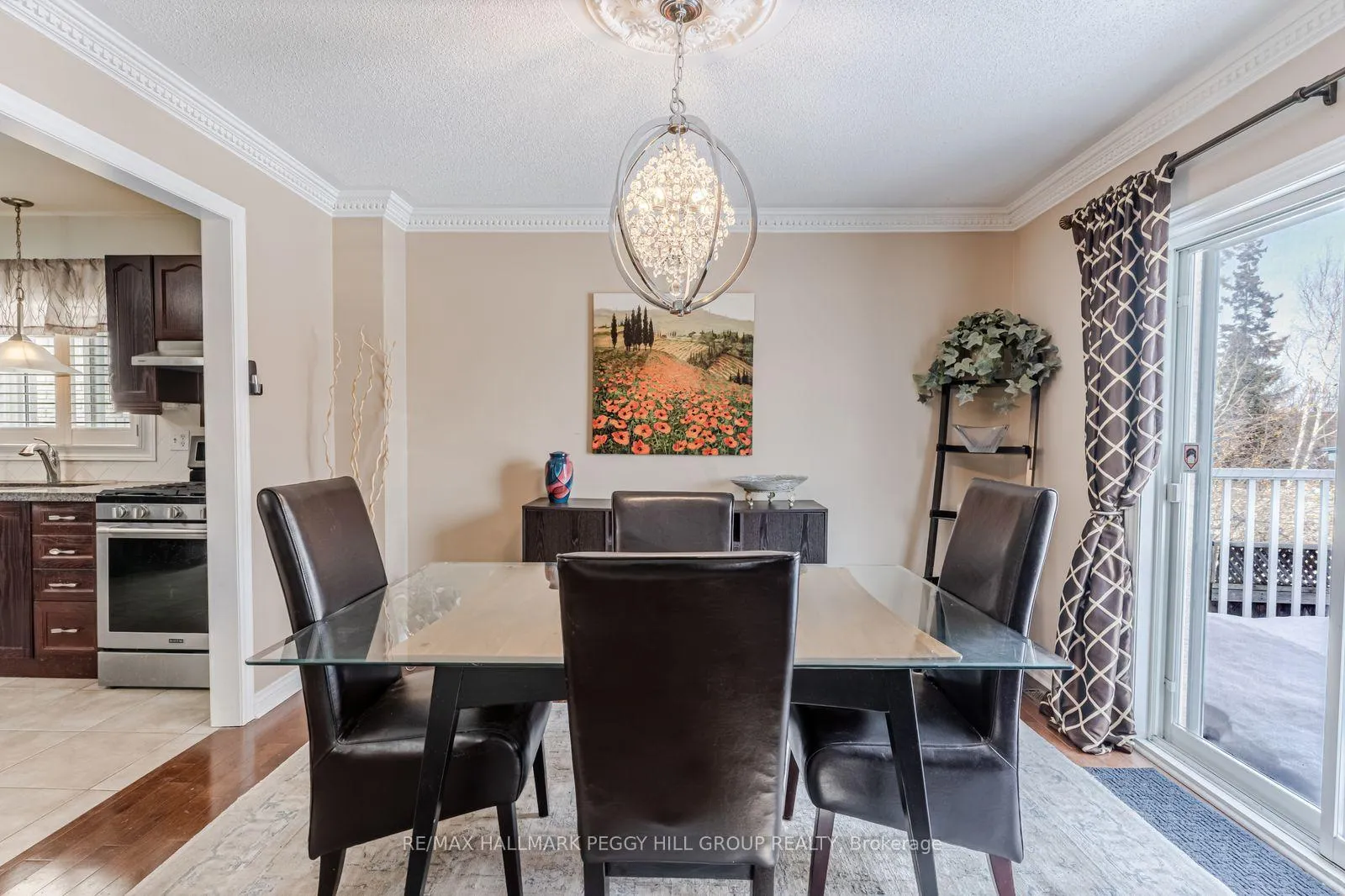 Photo 6 of 25 Kell Place, Barrie, Bayshore — HOMEH