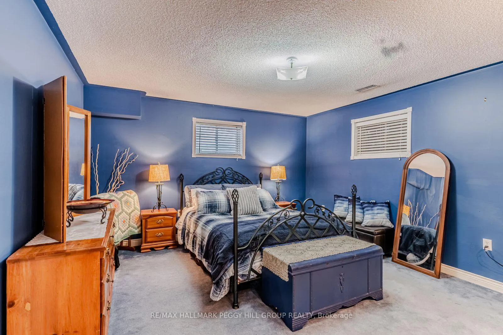 Photo 13 of 25 Kell Place, Barrie, Bayshore — HOMEH