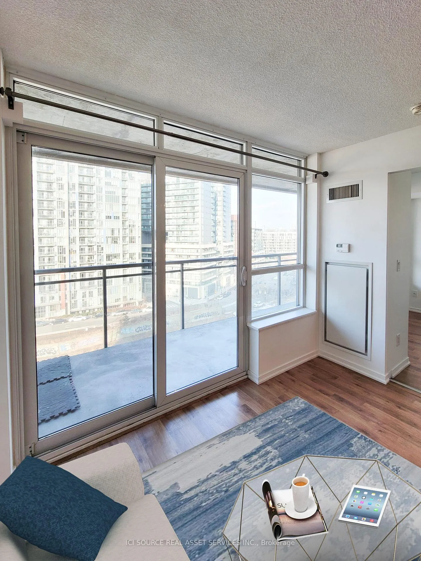 Photo 10 of Unit 1025, 38 Joe Shuster Way, Toronto, South Parkdale — HOMEH