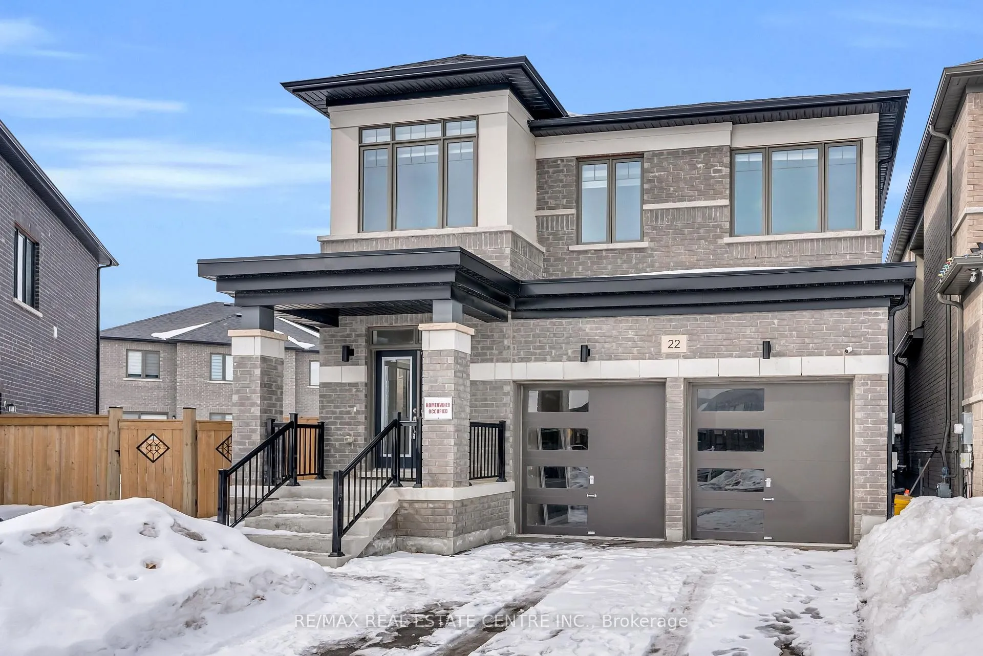 Photo 2 of 22 Spinland Street, Caledon, Rural Caledon — HOMEH