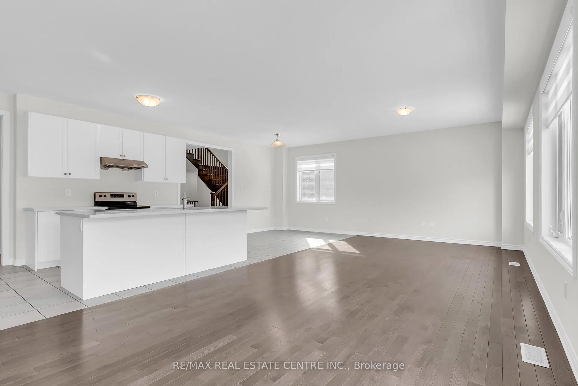 Photo 12 of 22 Spinland Street, Caledon, Rural Caledon — HOMEH
