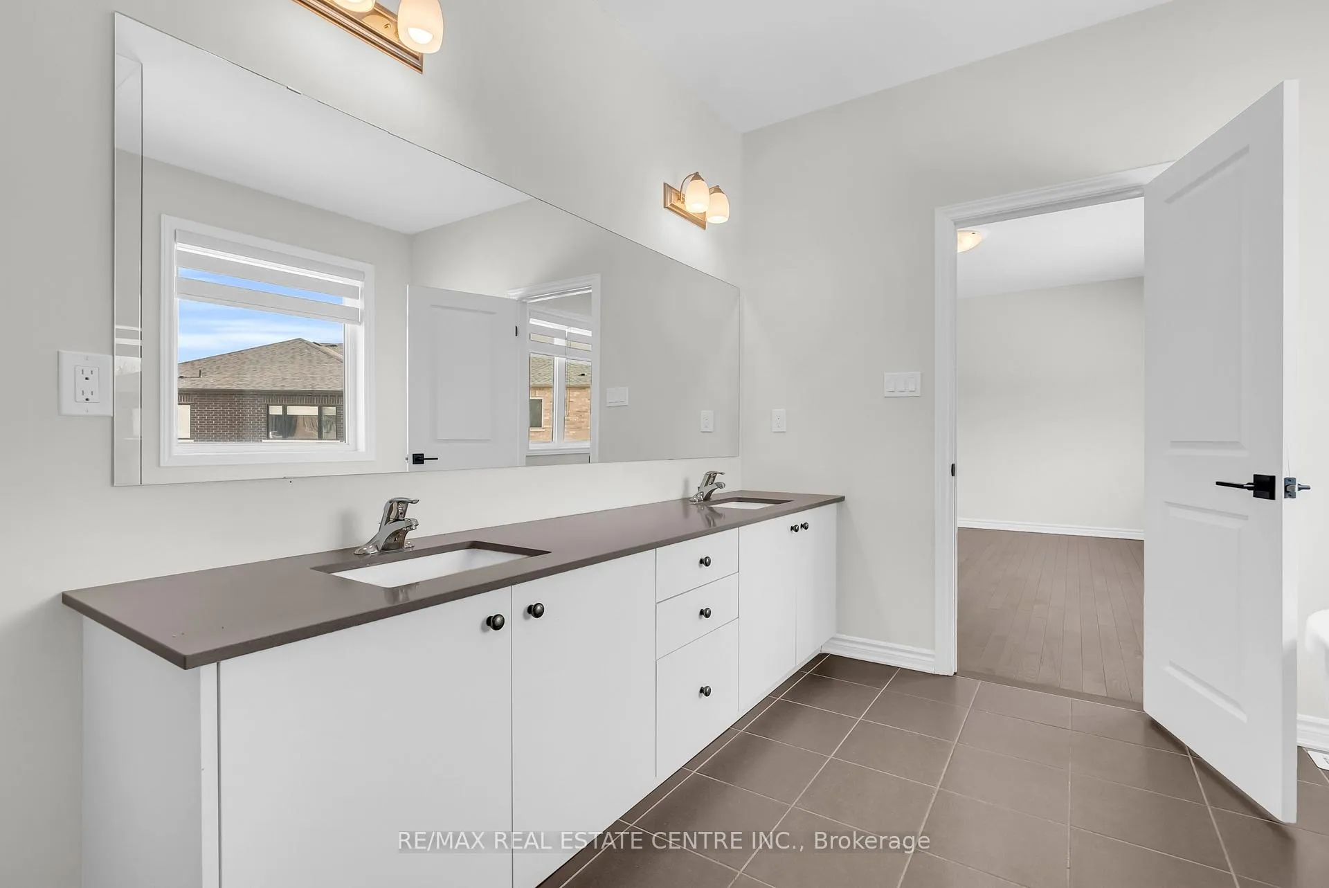 Photo 33 of 22 Spinland Street, Caledon, Rural Caledon — HOMEH