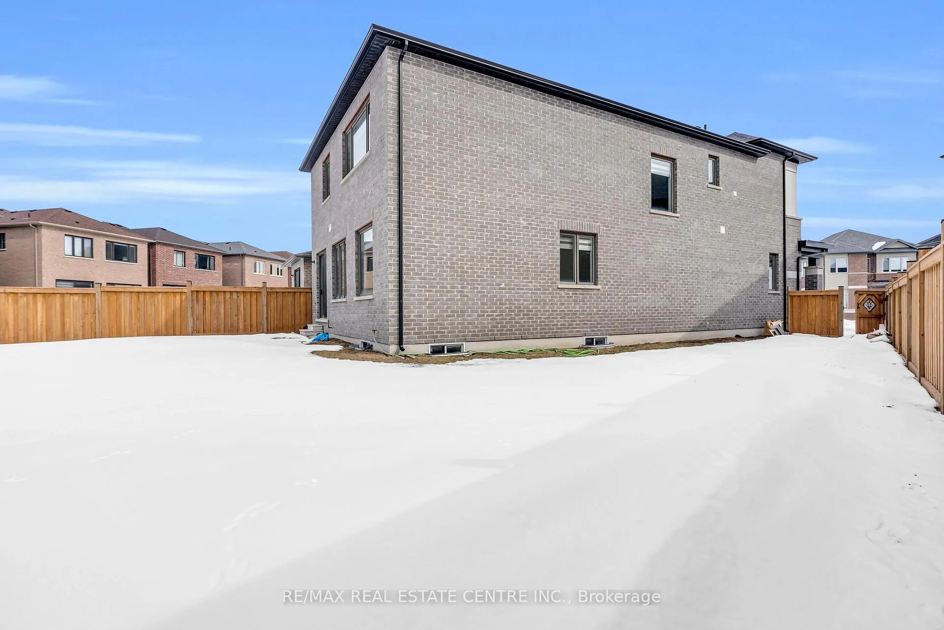 Photo 49 of 22 Spinland Street, Caledon, Rural Caledon — HOMEH