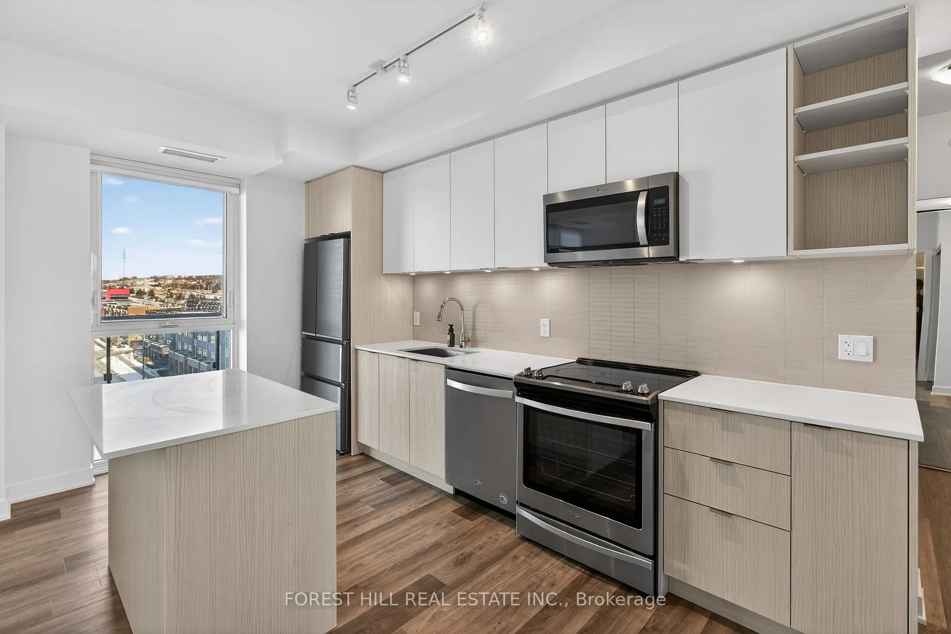 Photo 3 of Unit 529, 100 Eagle Rock Way, Vaughan, Rural Vaughan — HOMEH