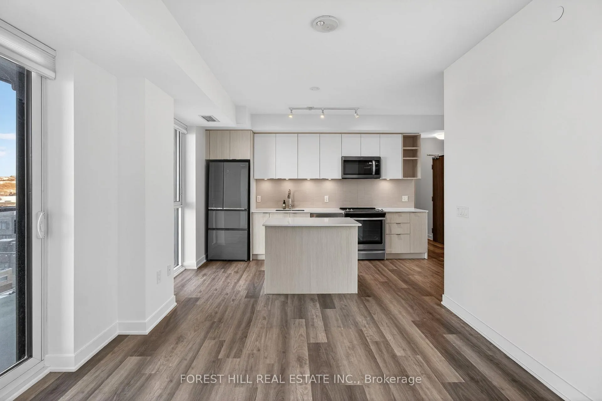 Photo 7 of Unit 529, 100 Eagle Rock Way, Vaughan, Rural Vaughan — HOMEH