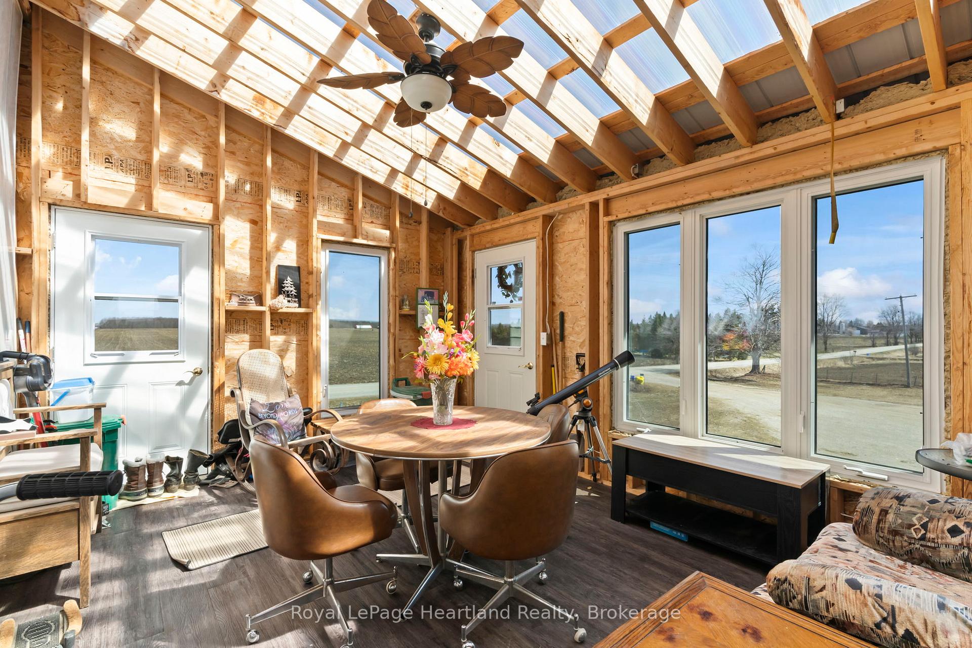 Photo 11 of 8558 Concession Rd 6, Mapleton, Rural Mapleton — HOMEH