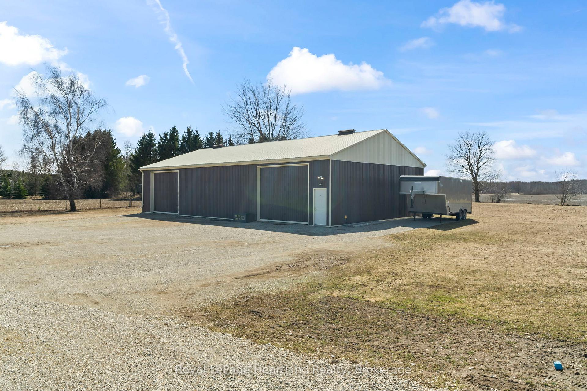 Photo 24 of 8558 Concession Rd 6, Mapleton, Rural Mapleton — HOMEH