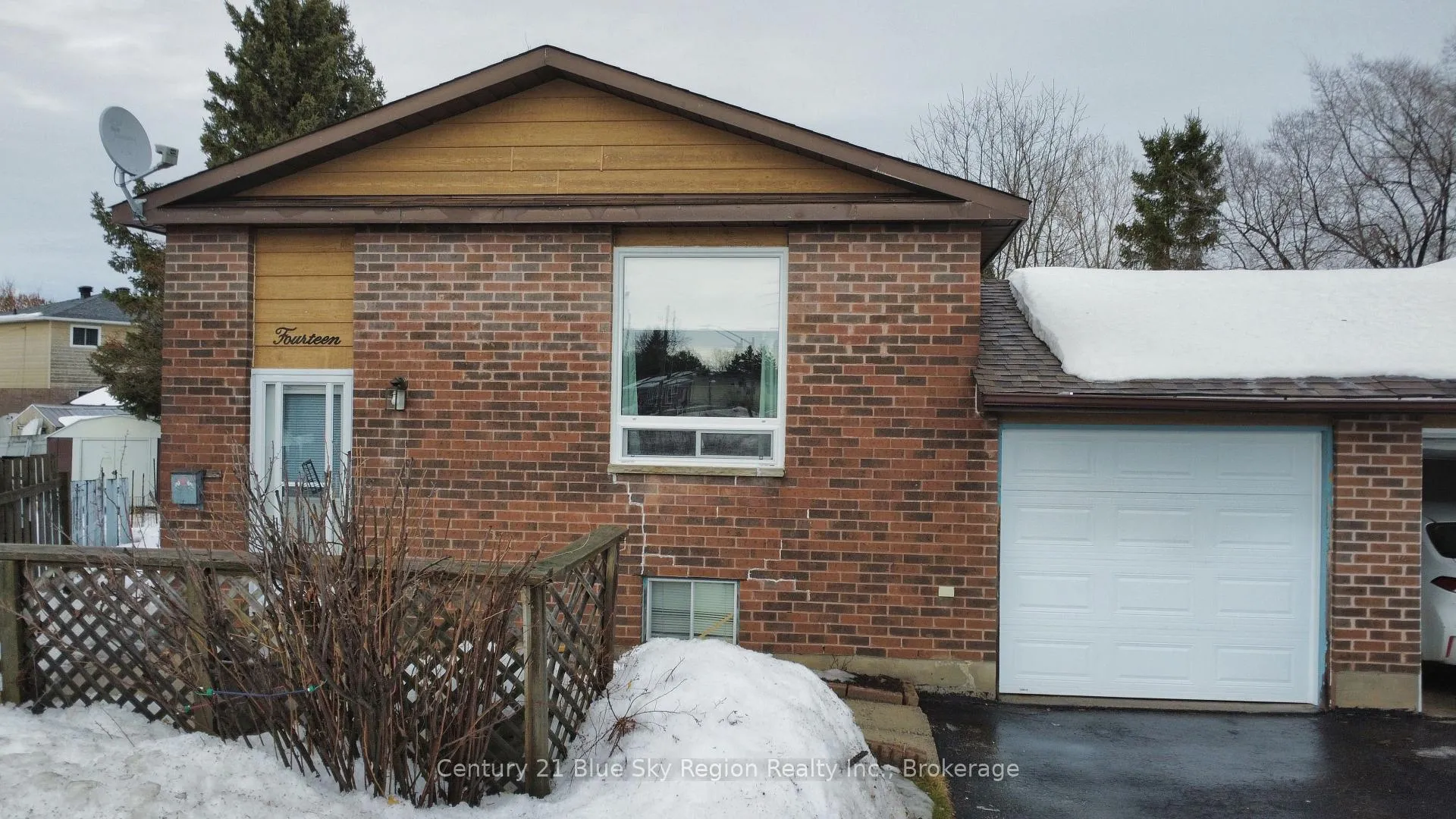 Front of 14 Cypress Court