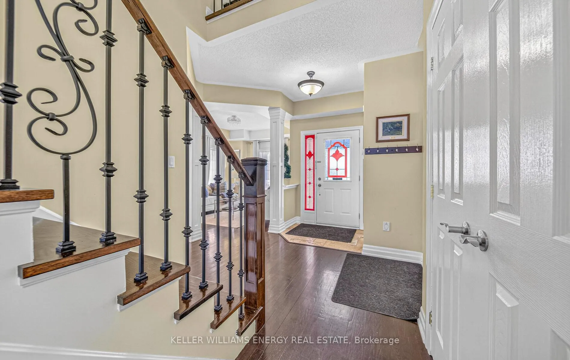 Photo 5 of 972 Greenleaf Circle, Oshawa, Taunton — HOMEH
