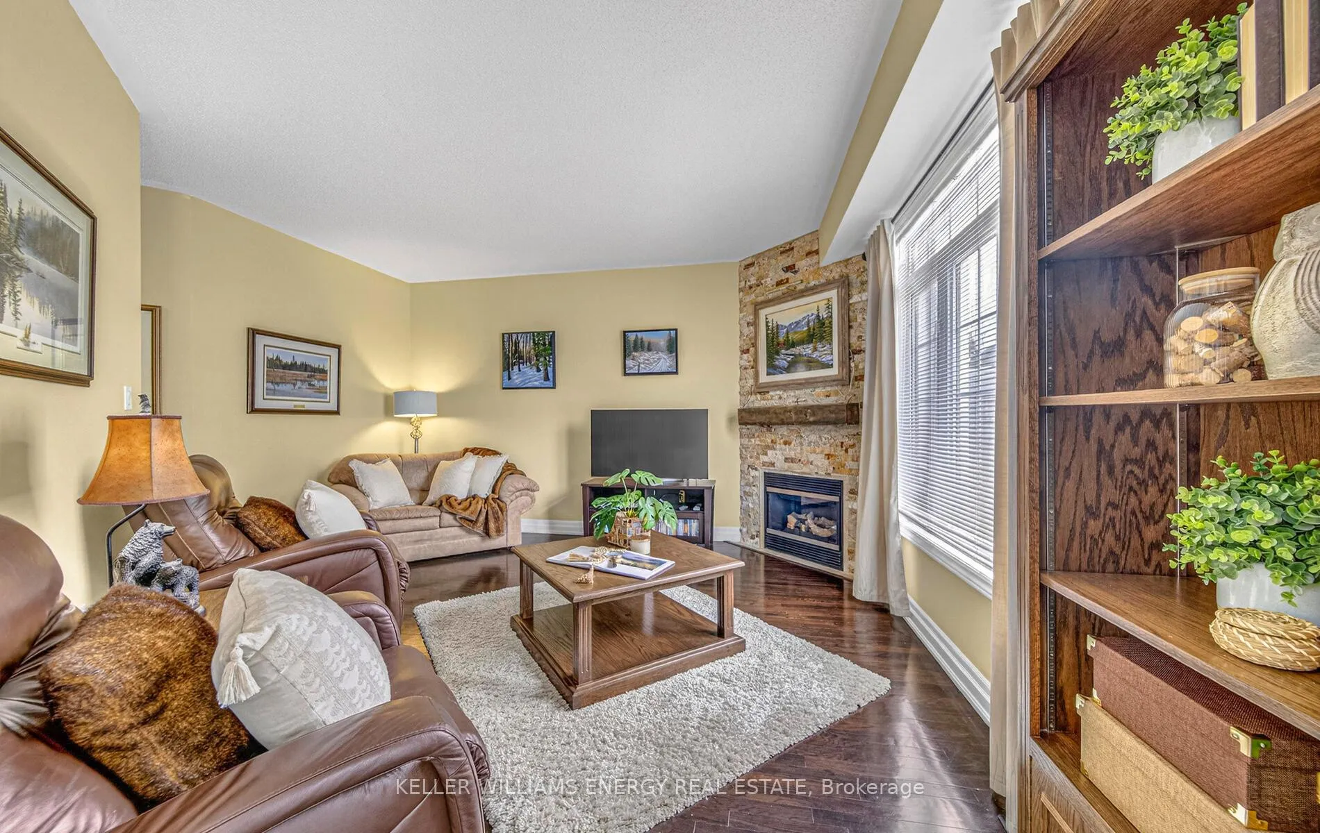 Photo 17 of 972 Greenleaf Circle, Oshawa, Taunton — HOMEH