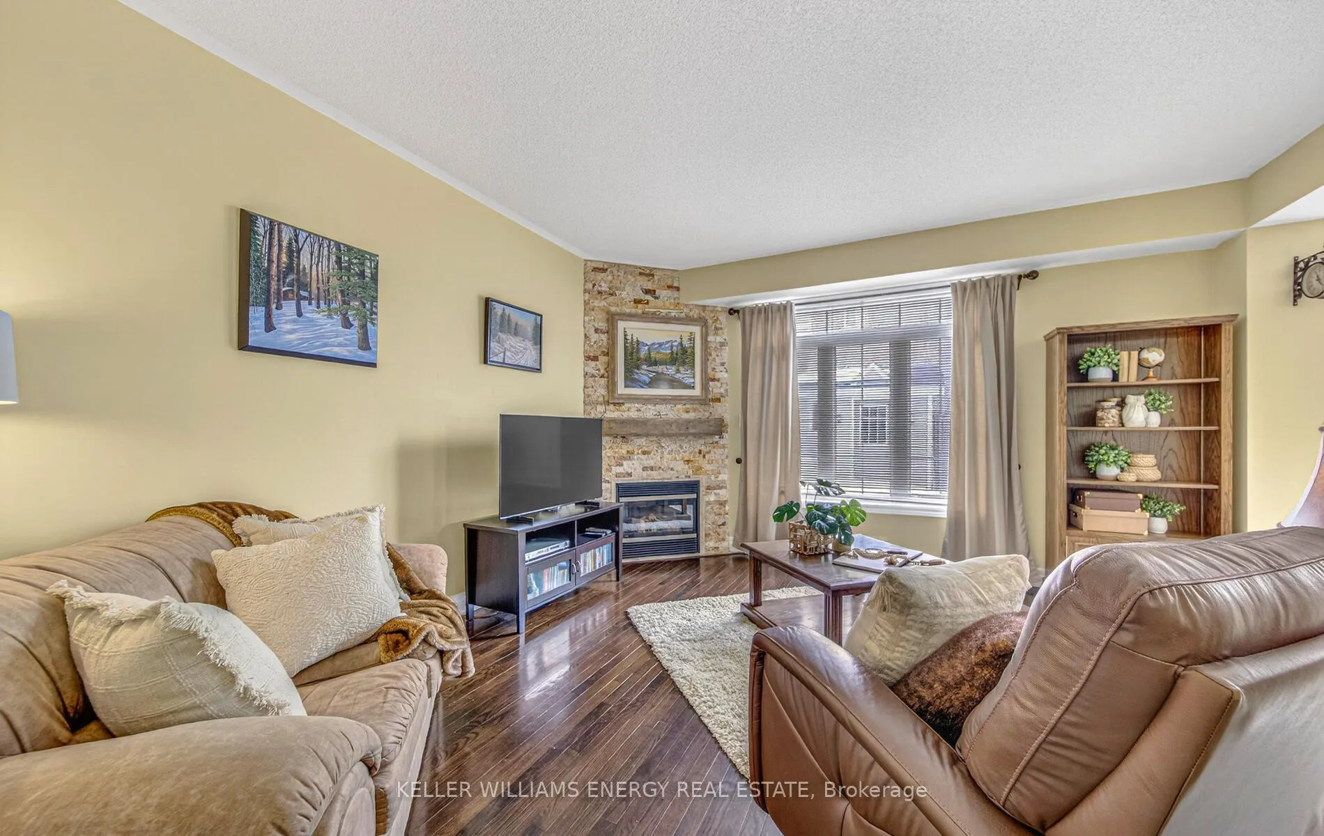 Photo 18 of 972 Greenleaf Circle, Oshawa, Taunton — HOMEH