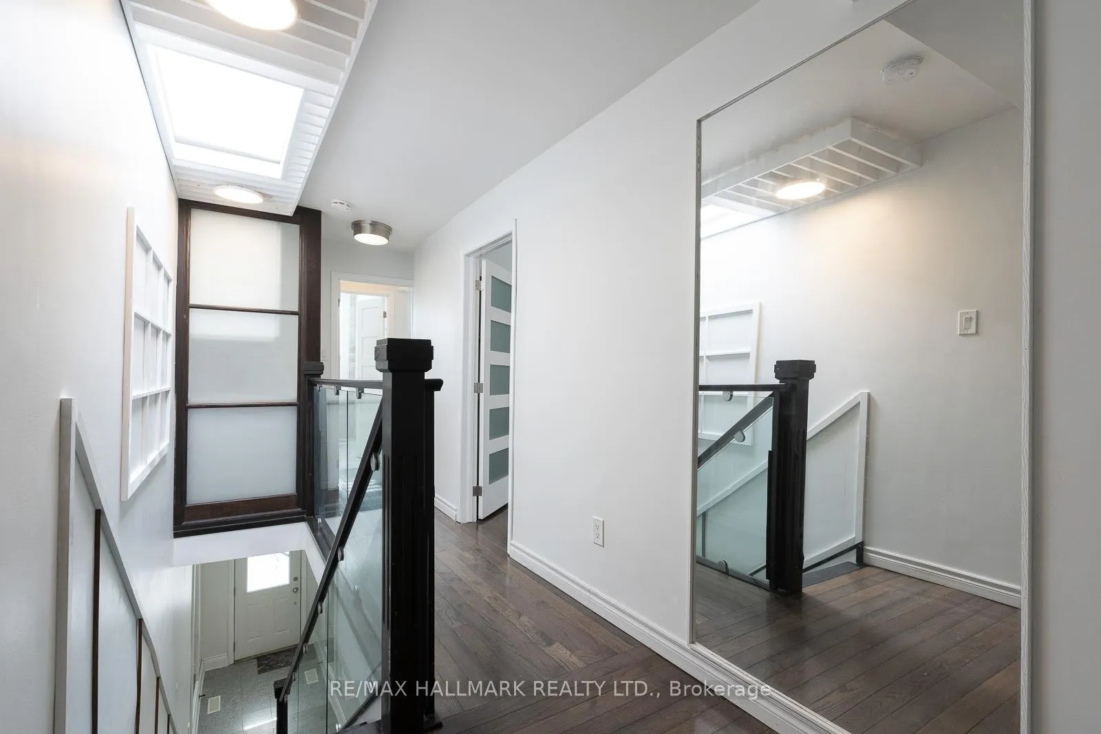 Photo 28 of 908 Eastern Avenue, Toronto, Greenwood-Coxwell — HOMEH