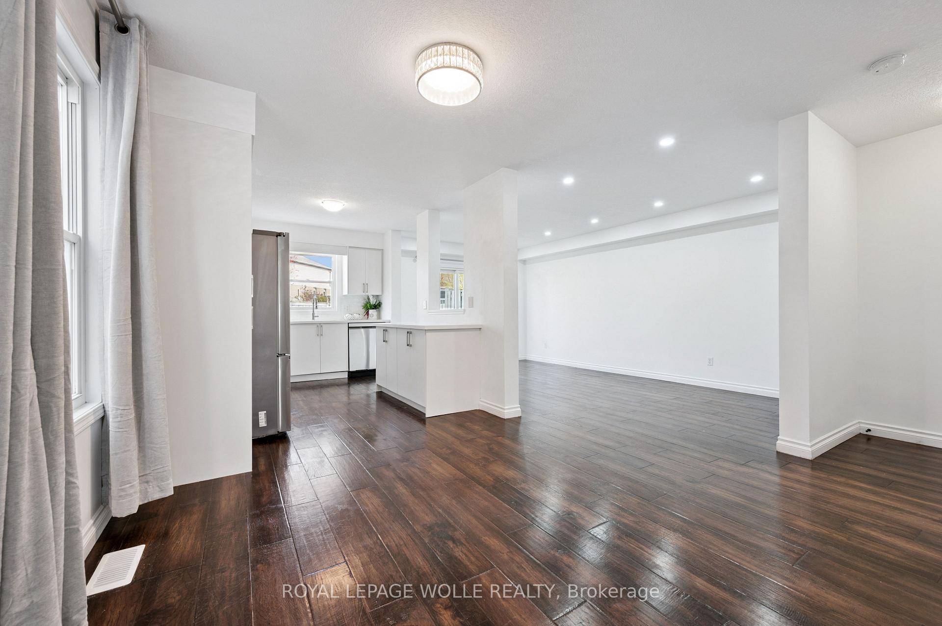 Photo 8 of 114 Woodbine Avenue, Kitchener — HOMEH