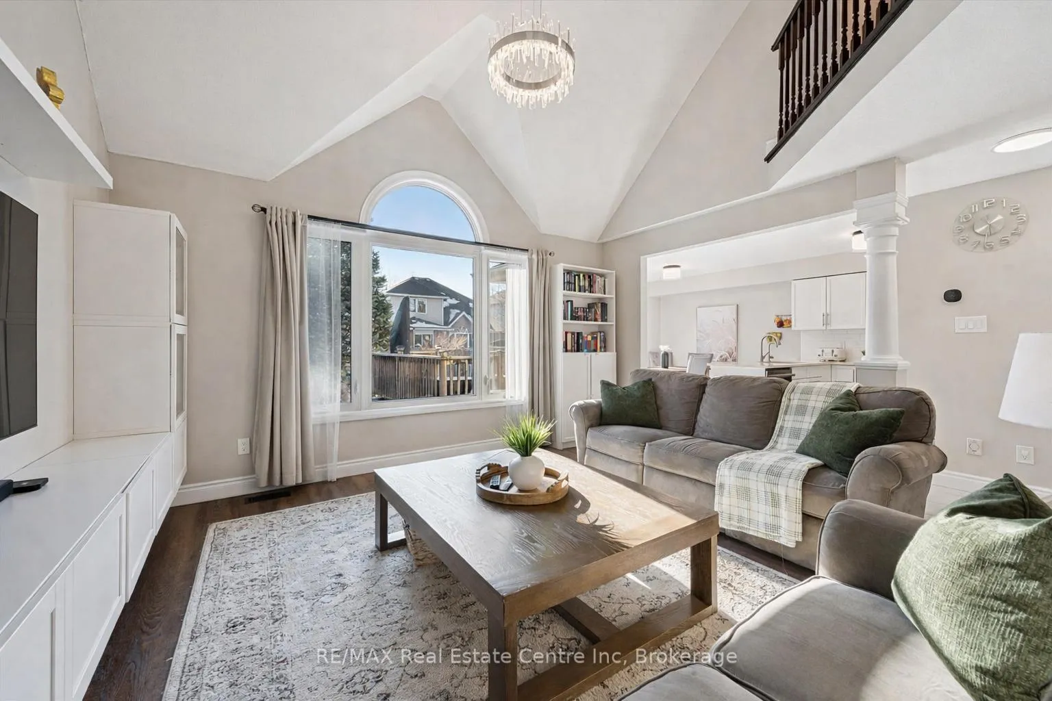 Photo 3 of 61 Gaw Crescent, Guelph, Pineridge/Westminster Woods — HOMEH