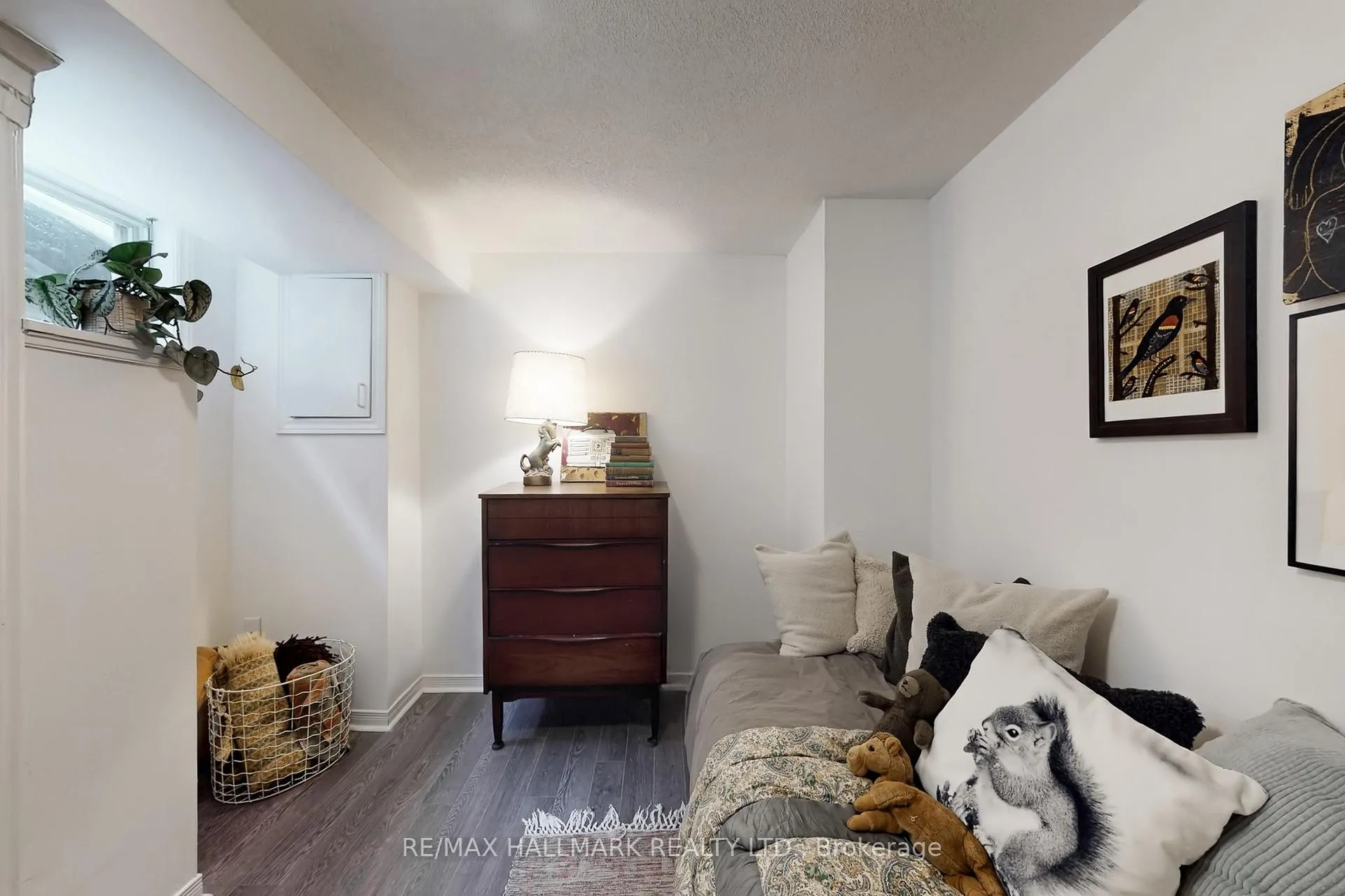 Photo 24 of 38 Wildwood Crescent, Toronto, Woodbine Corridor — HOMEH