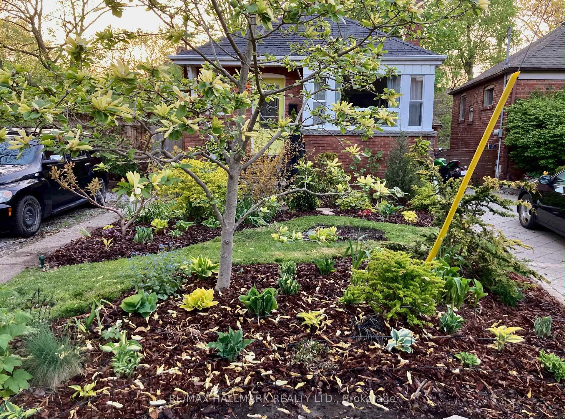 Photo 33 of 38 Wildwood Crescent, Toronto, Woodbine Corridor — HOMEH