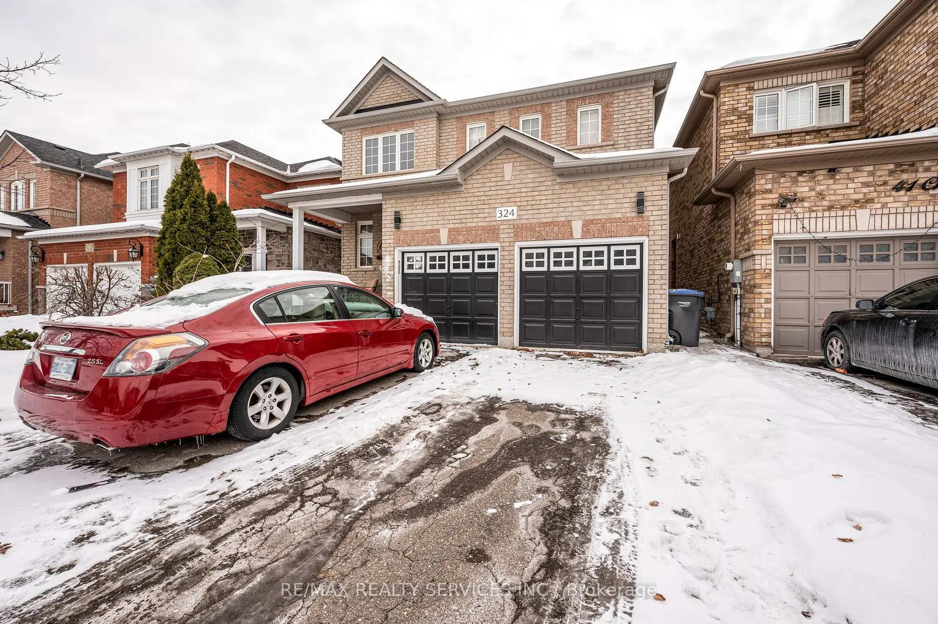 Photo 4 of Unit BSMT, 324 Brisdale Drive, Brampton, Fletcher's Meadow — HOMEH