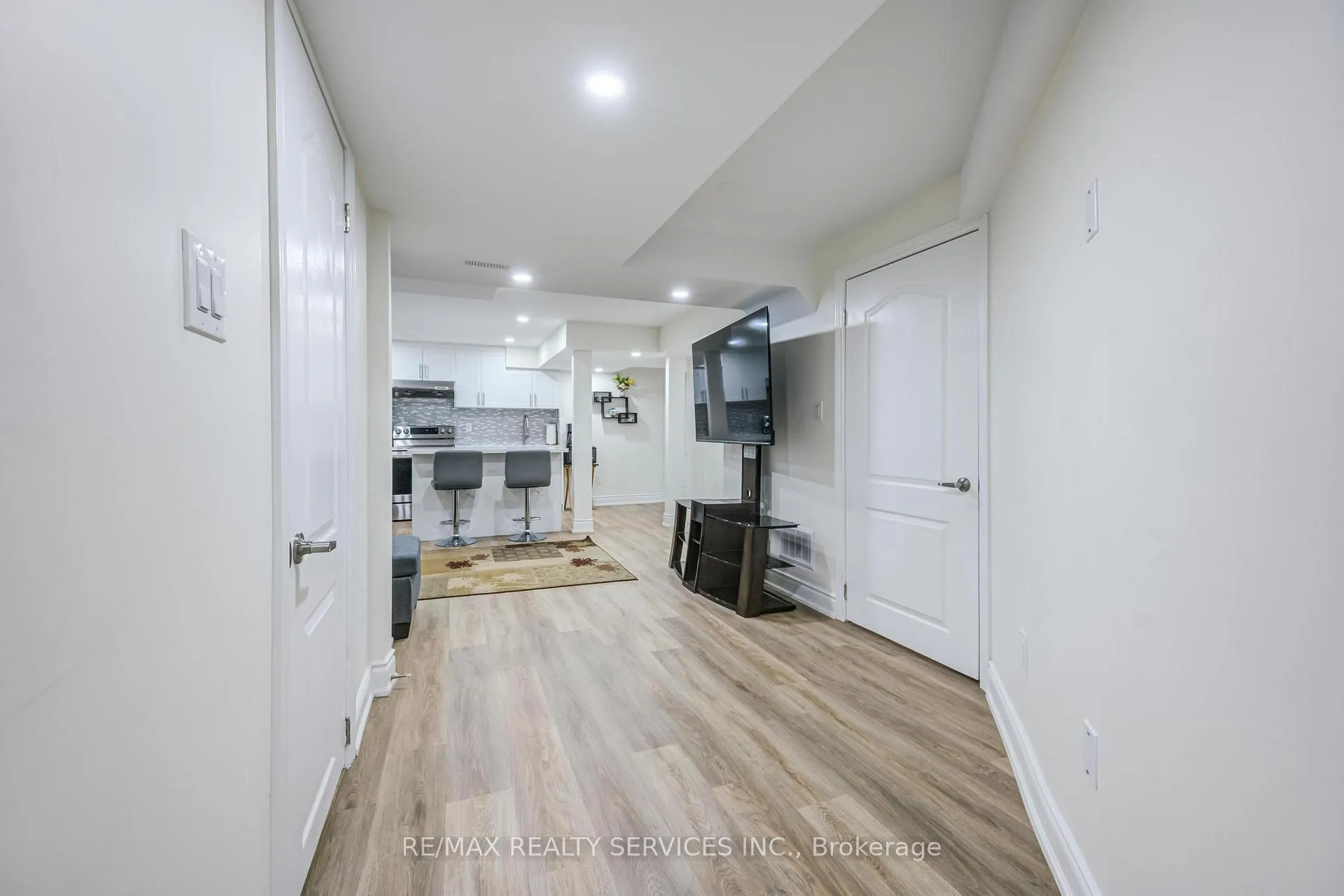 Photo 10 of Unit BSMT, 324 Brisdale Drive, Brampton, Fletcher's Meadow — HOMEH