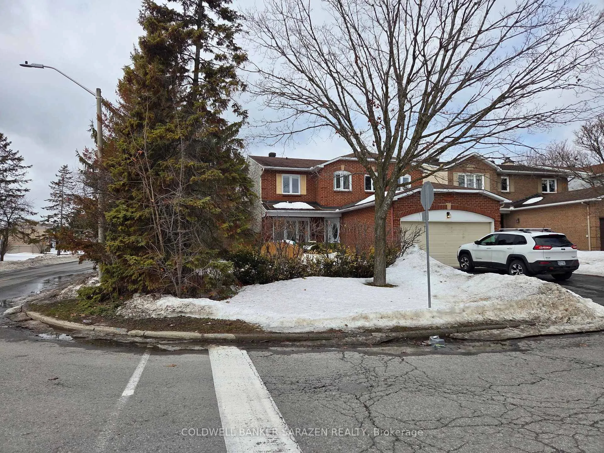 Photo 2 of 31 Dossetter Way, Ottawa, Hunt Club Park — HOMEH