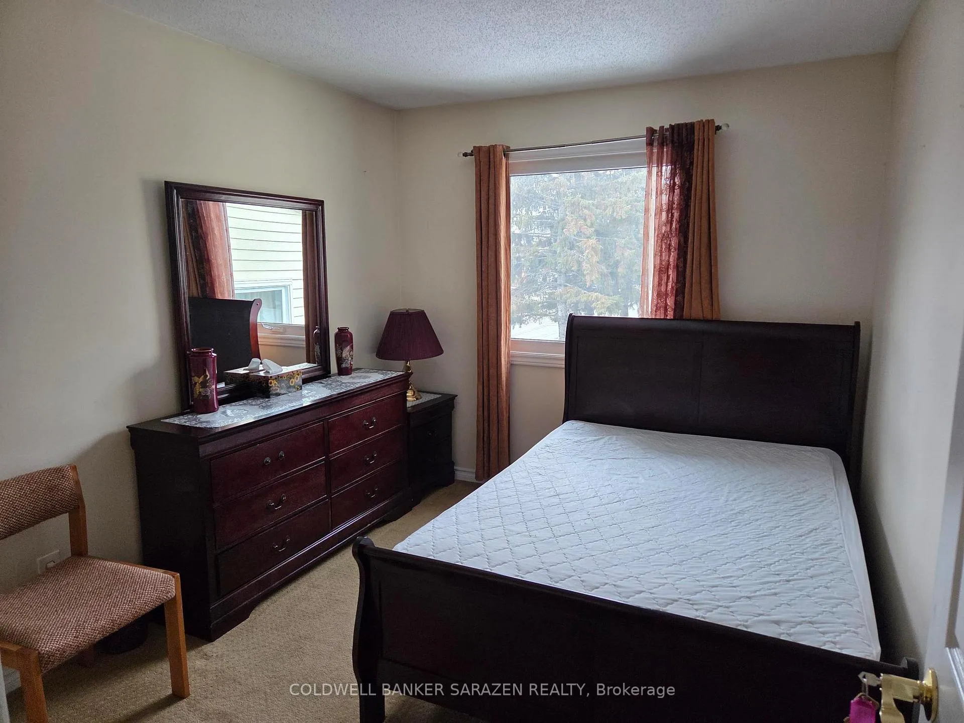 Photo 18 of 31 Dossetter Way, Ottawa, Hunt Club Park — HOMEH