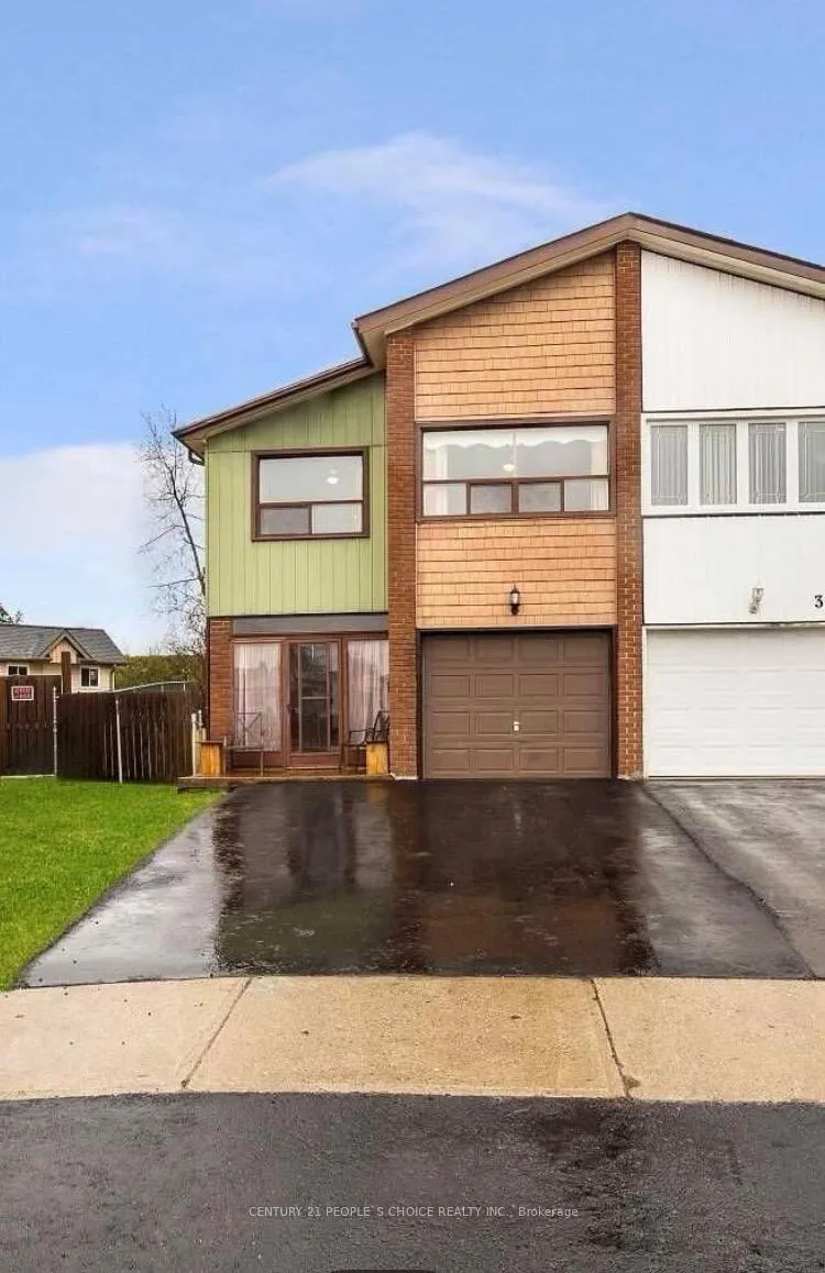 Photo 1 of 32 Horne Drive, Brampton, Brampton North — HOMEH