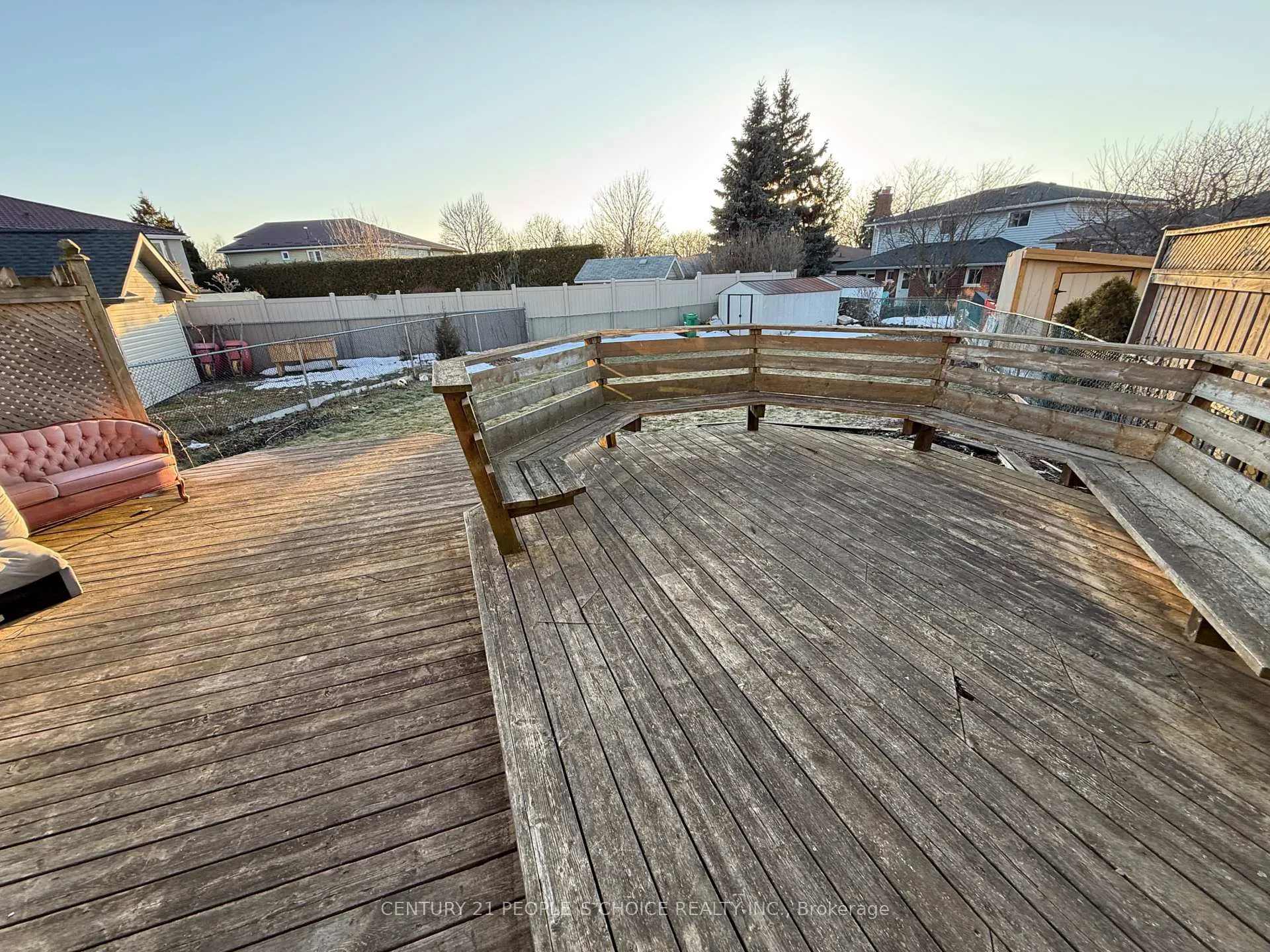 Photo 23 of 32 Horne Drive, Brampton, Brampton North — HOMEH