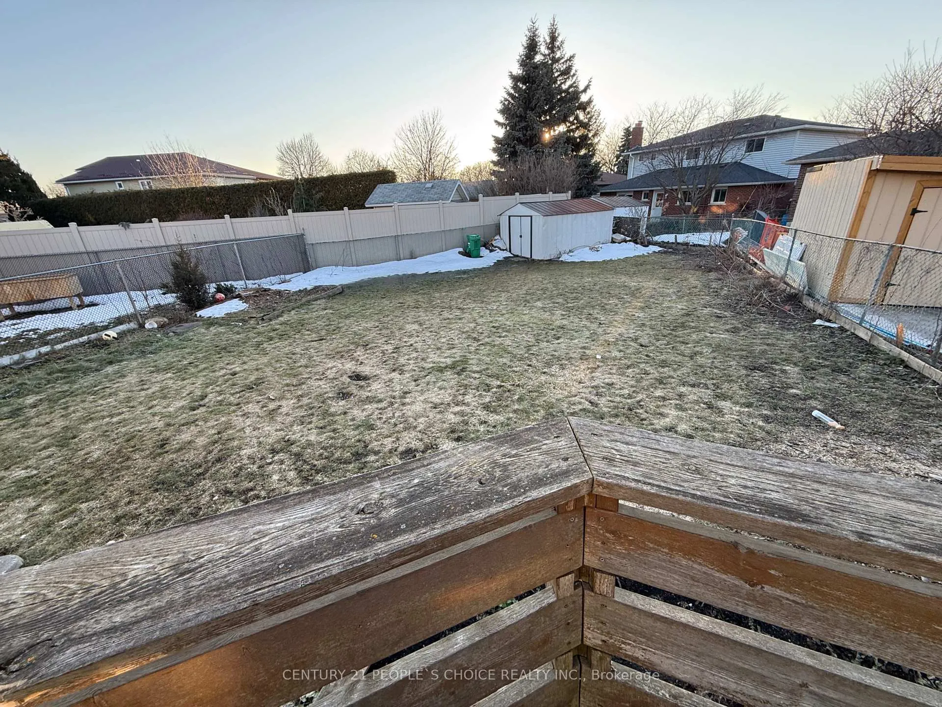Photo 24 of 32 Horne Drive, Brampton, Brampton North — HOMEH