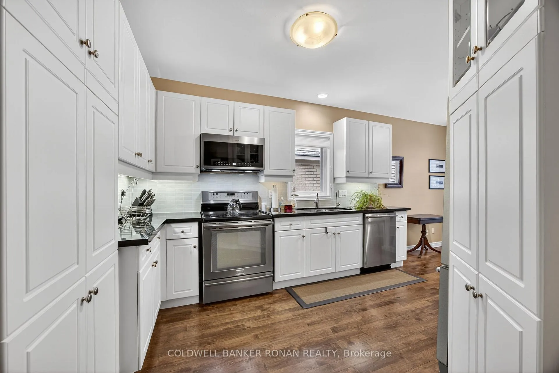 Photo 7 of 6 Via Amici, New Tecumseth, Rural New Tecumseth — HOMEH