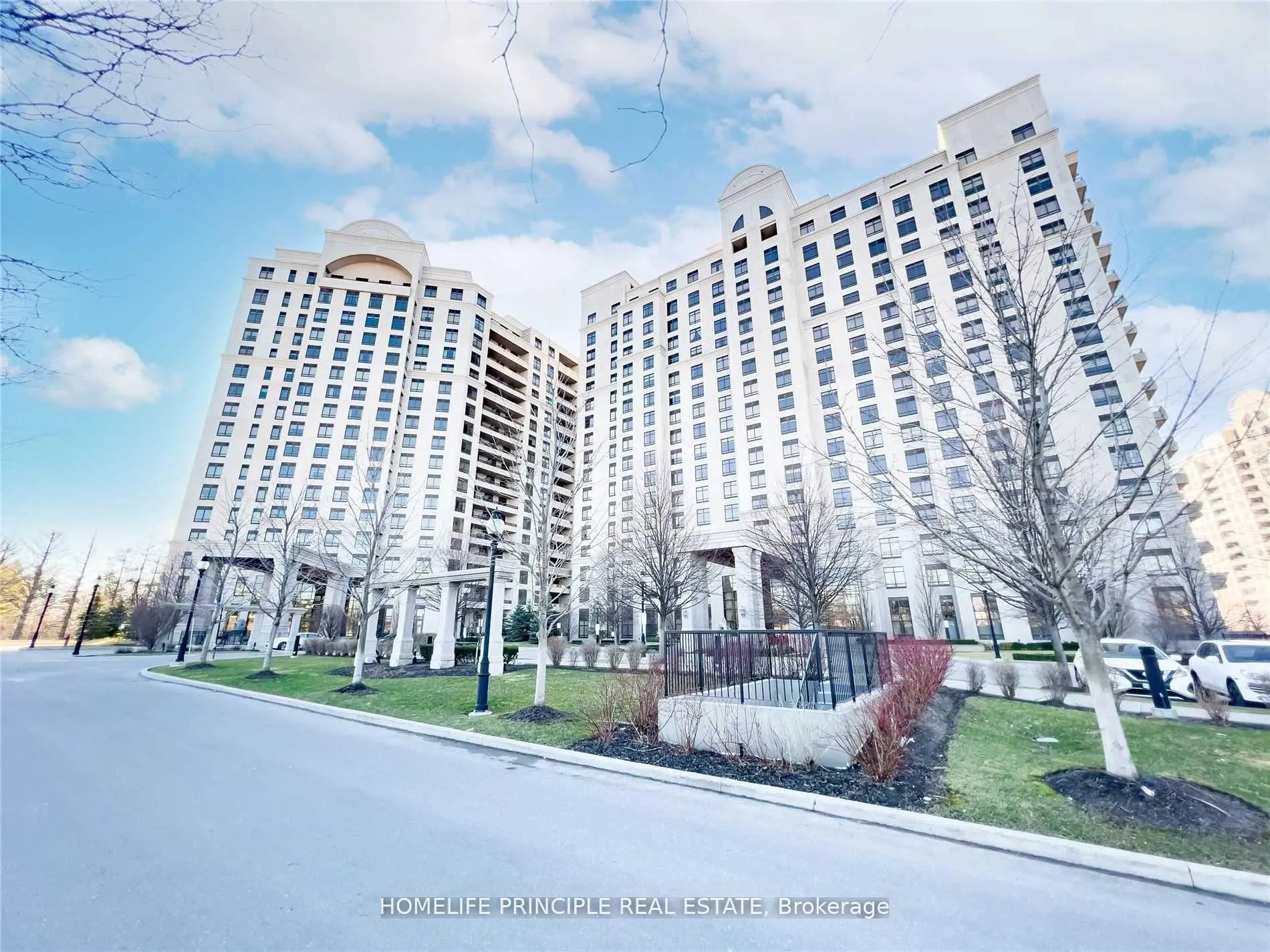 Photo 1 of Unit 1010, 9255 Jane Street, Vaughan, Concord — HOMEH