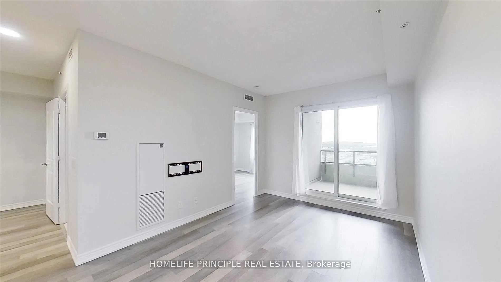 Photo 25 of Unit 1010, 9255 Jane Street, Vaughan, Concord — HOMEH