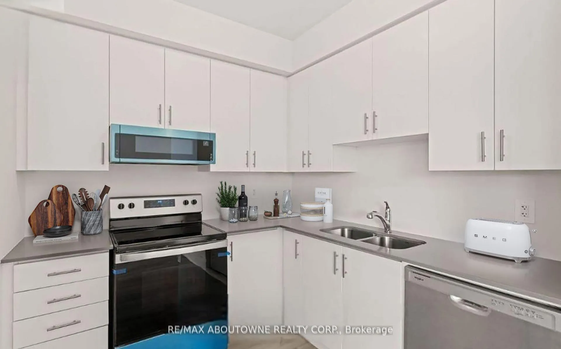 Photo 5 of Unit 220, 1695 Dersan Street, Pickering, Duffin Heights — HOMEH