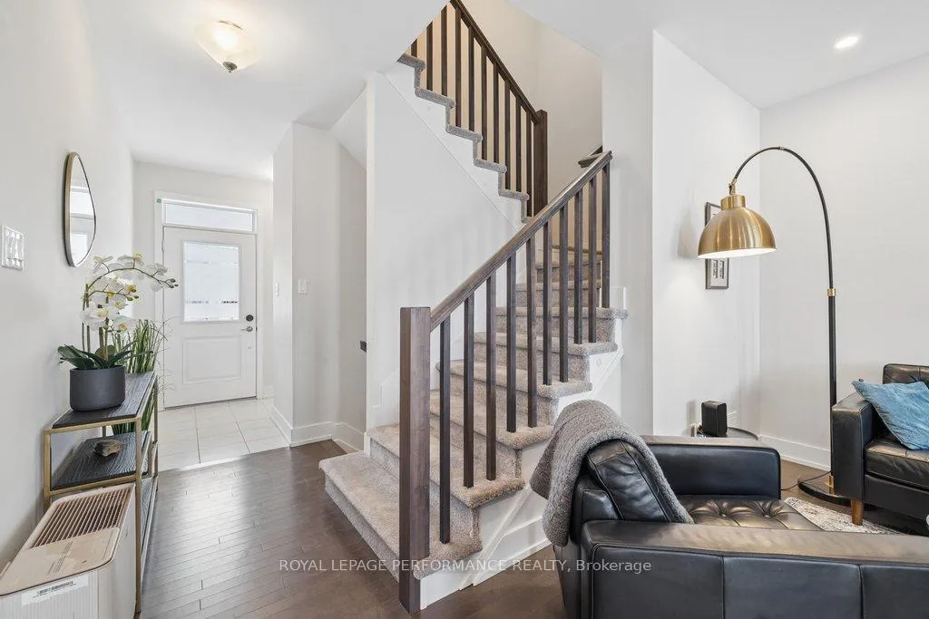 Photo 5 of 644 Crevier Walk, Ottawa, Chapel Hill South - Orleans Village — HOMEH