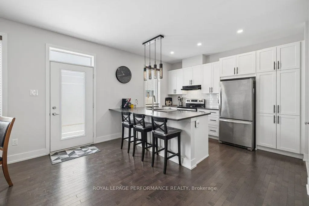 Photo 9 of 644 Crevier Walk, Ottawa, Chapel Hill South - Orleans Village — HOMEH