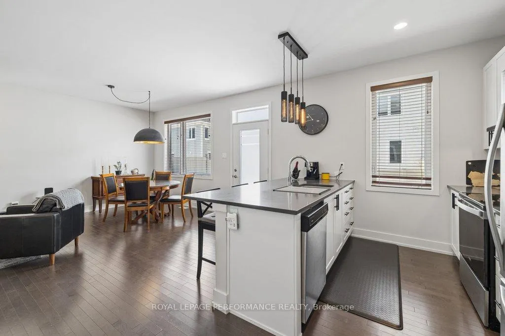 Photo 11 of 644 Crevier Walk, Ottawa, Chapel Hill South - Orleans Village — HOMEH
