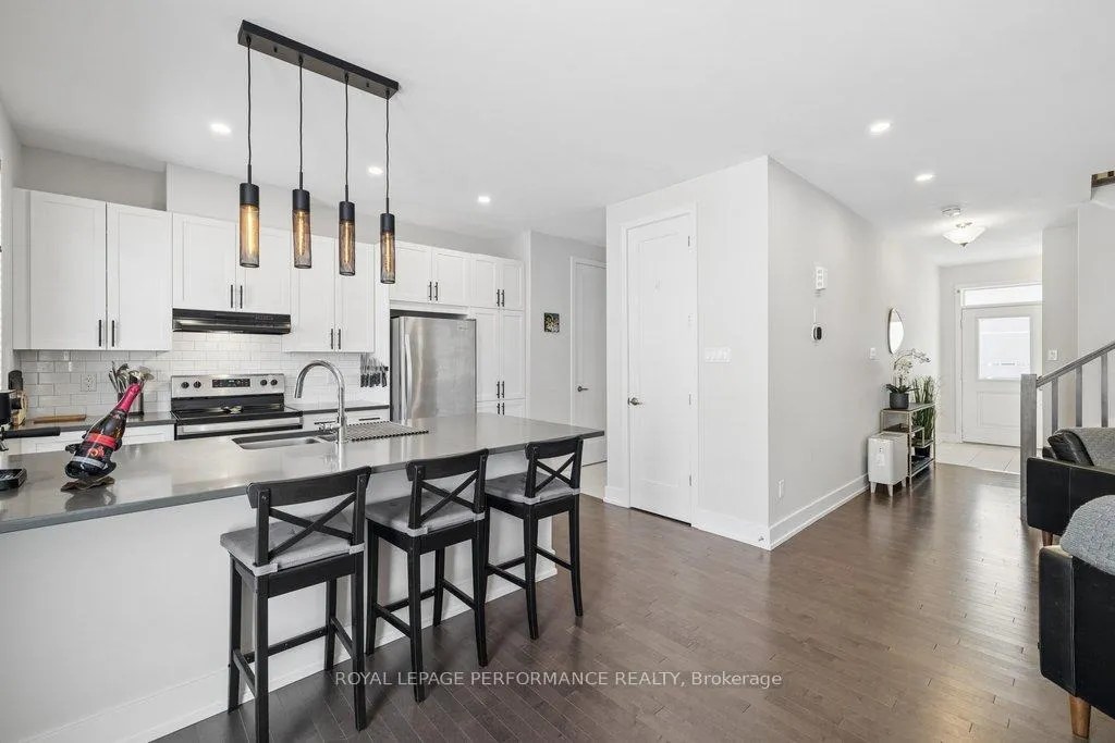 Photo 13 of 644 Crevier Walk, Ottawa, Chapel Hill South - Orleans Village — HOMEH