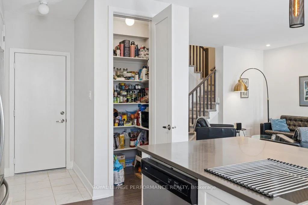 Photo 14 of 644 Crevier Walk, Ottawa, Chapel Hill South - Orleans Village — HOMEH