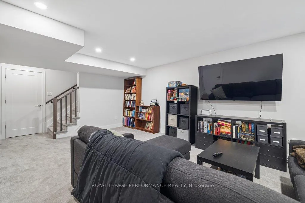 Photo 34 of 644 Crevier Walk, Ottawa, Chapel Hill South - Orleans Village — HOMEH