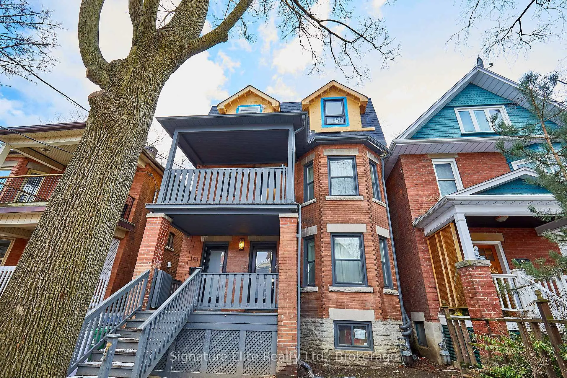 Front of Unit 2nd Flr, 53 Marion Street