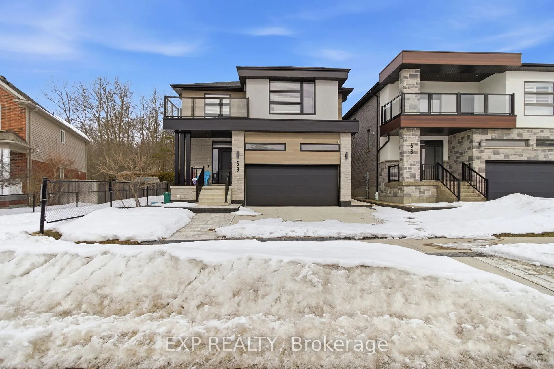 Photo 2 of 59 Monarch Woods Drive, Kitchener — HOMEH