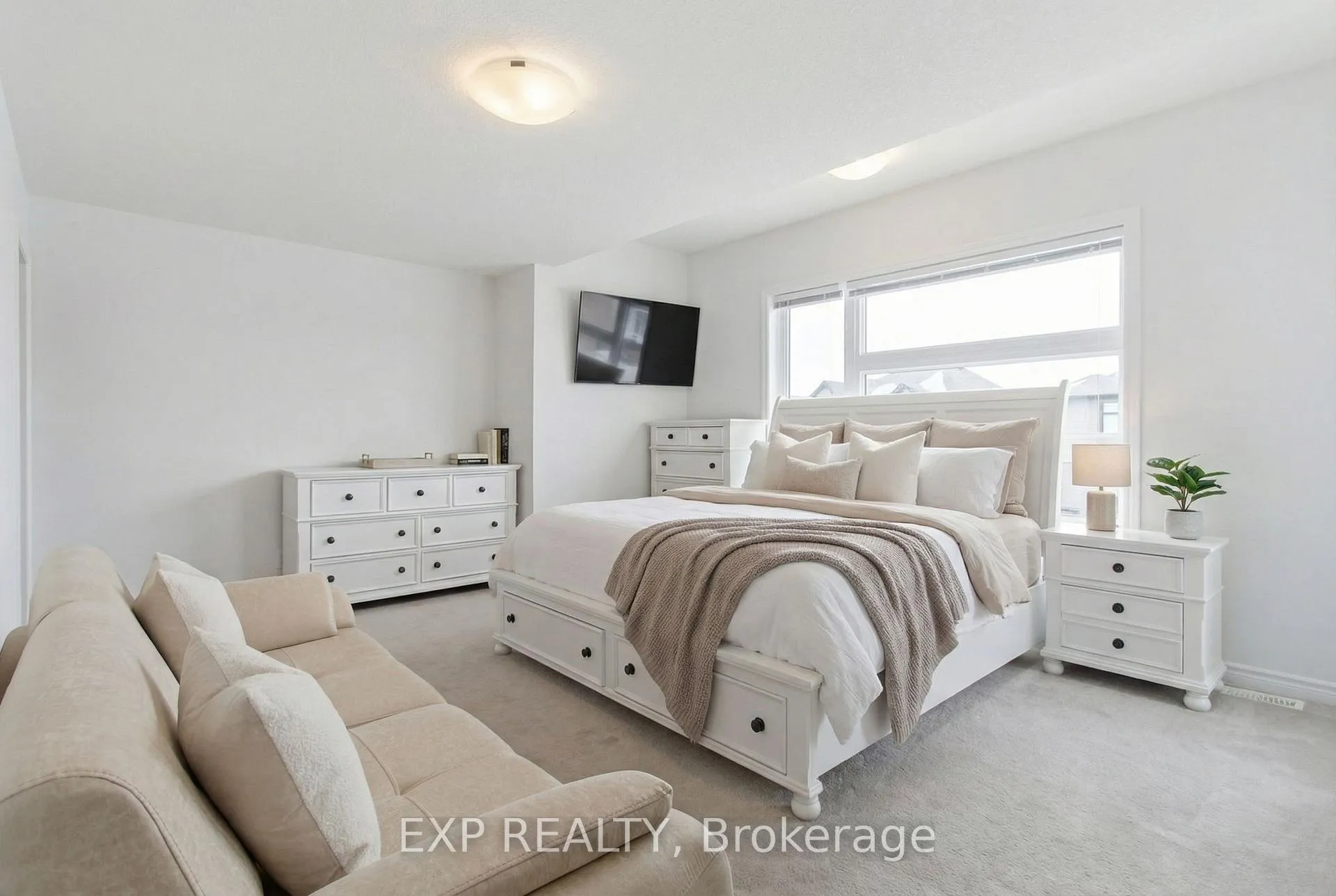 Photo 15 of 59 Monarch Woods Drive, Kitchener — HOMEH