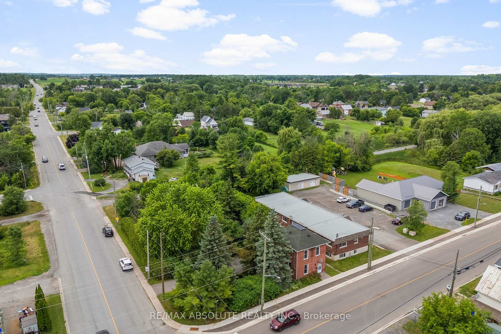 Photo 4 of 8 River Road, McNab/Braeside, Mcnab/Braeside Twps — HOMEH