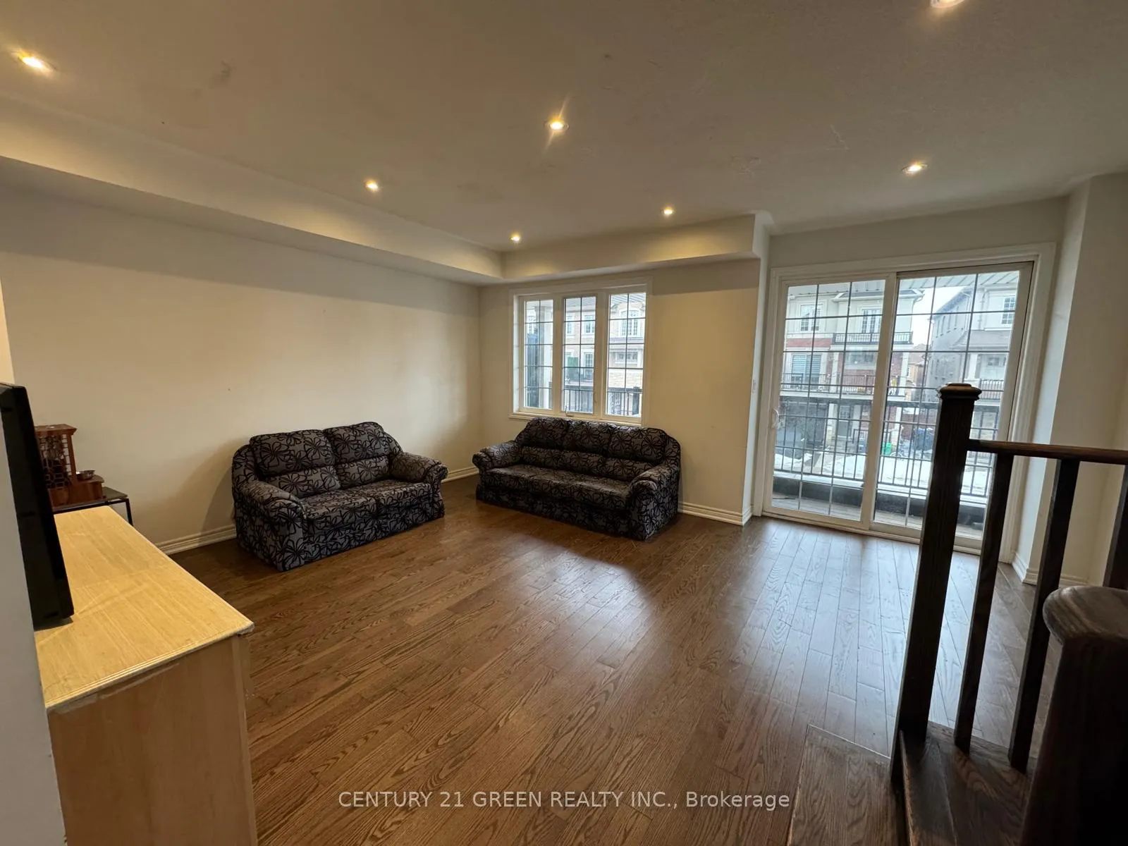 Photo 6 of Unit Upper, 51 Hashmi Place, Brampton, Credit Valley — HOMEH