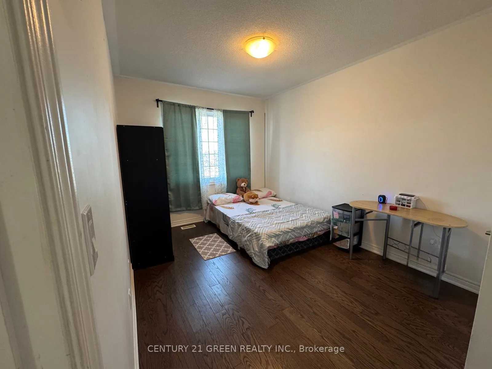 Photo 11 of Unit Upper, 51 Hashmi Place, Brampton, Credit Valley — HOMEH