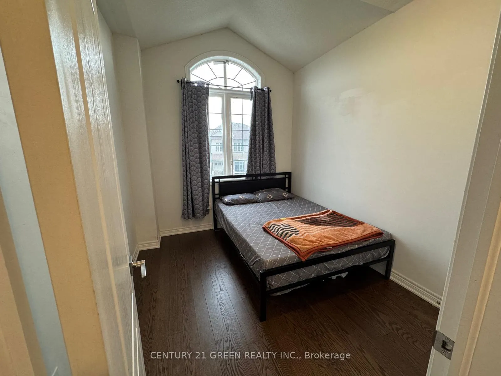 Photo 14 of Unit Upper, 51 Hashmi Place, Brampton, Credit Valley — HOMEH