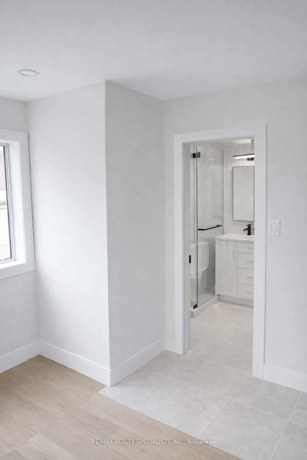 Photo 8 of Unit Main, 74 Neil Avenue, Hamilton, Stoney Creek — HOMEH