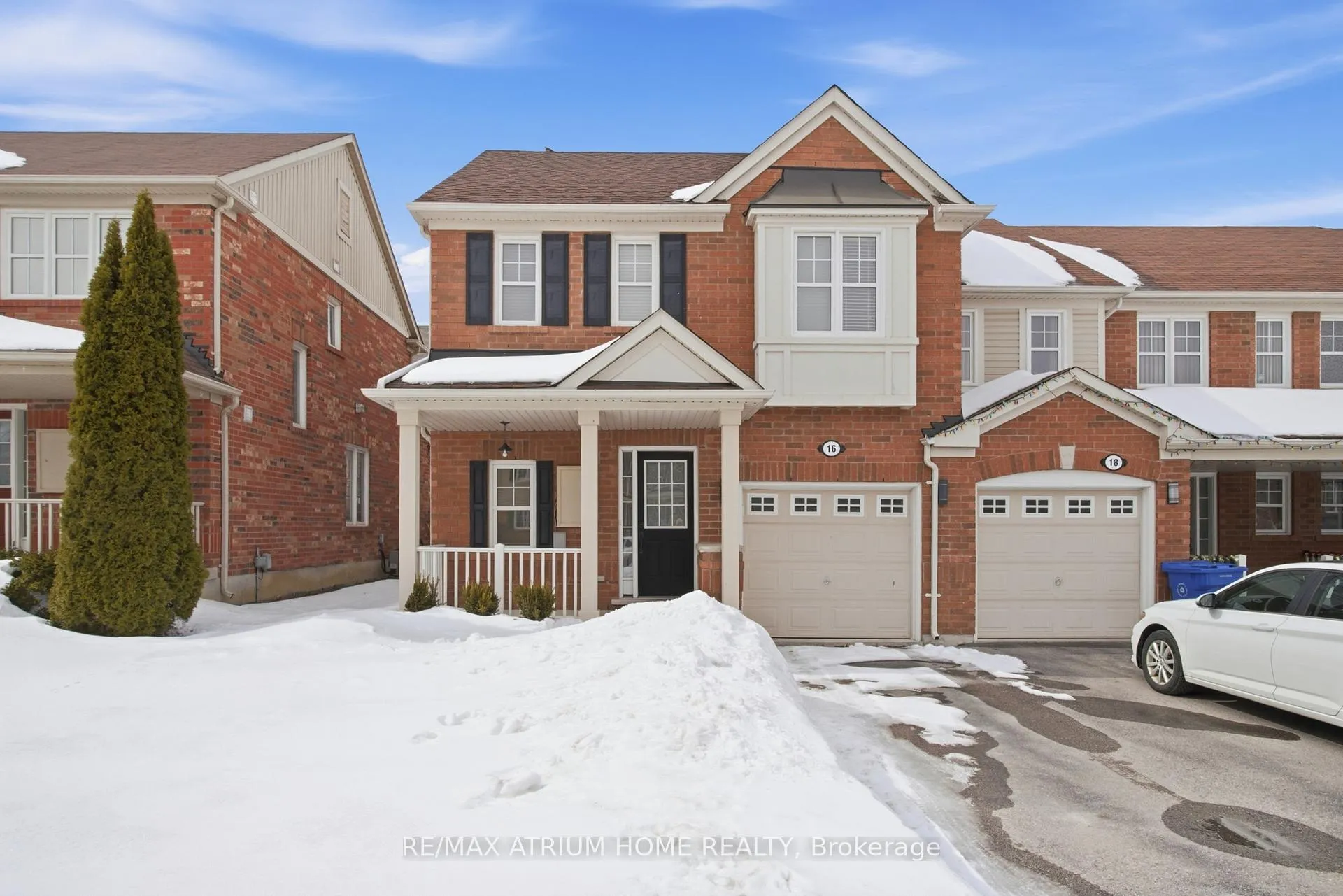 Photo 1 of 16 Kidd Circle, Aurora, Bayview Northeast — HOMEH