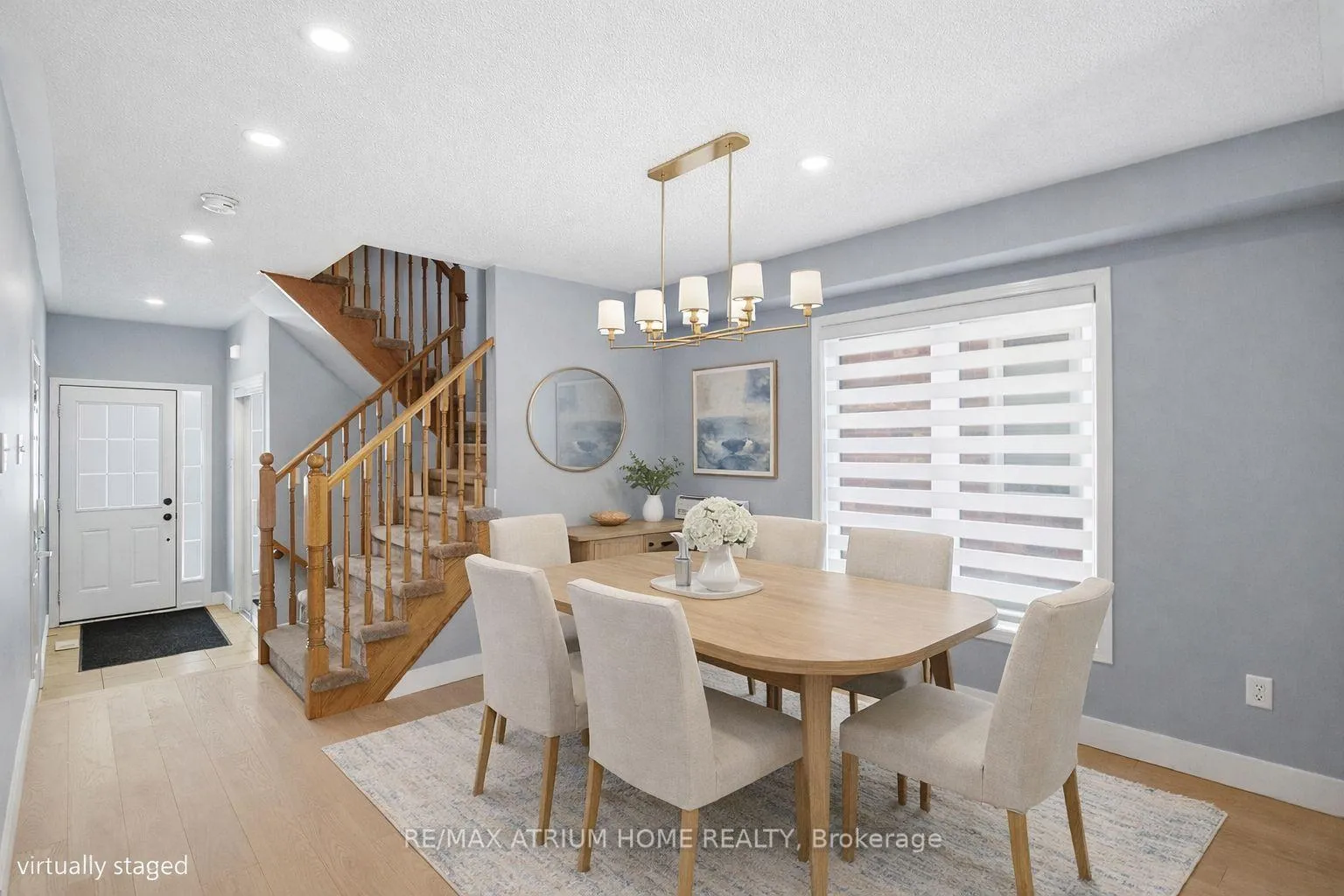 Photo 12 of 16 Kidd Circle, Aurora, Bayview Northeast — HOMEH