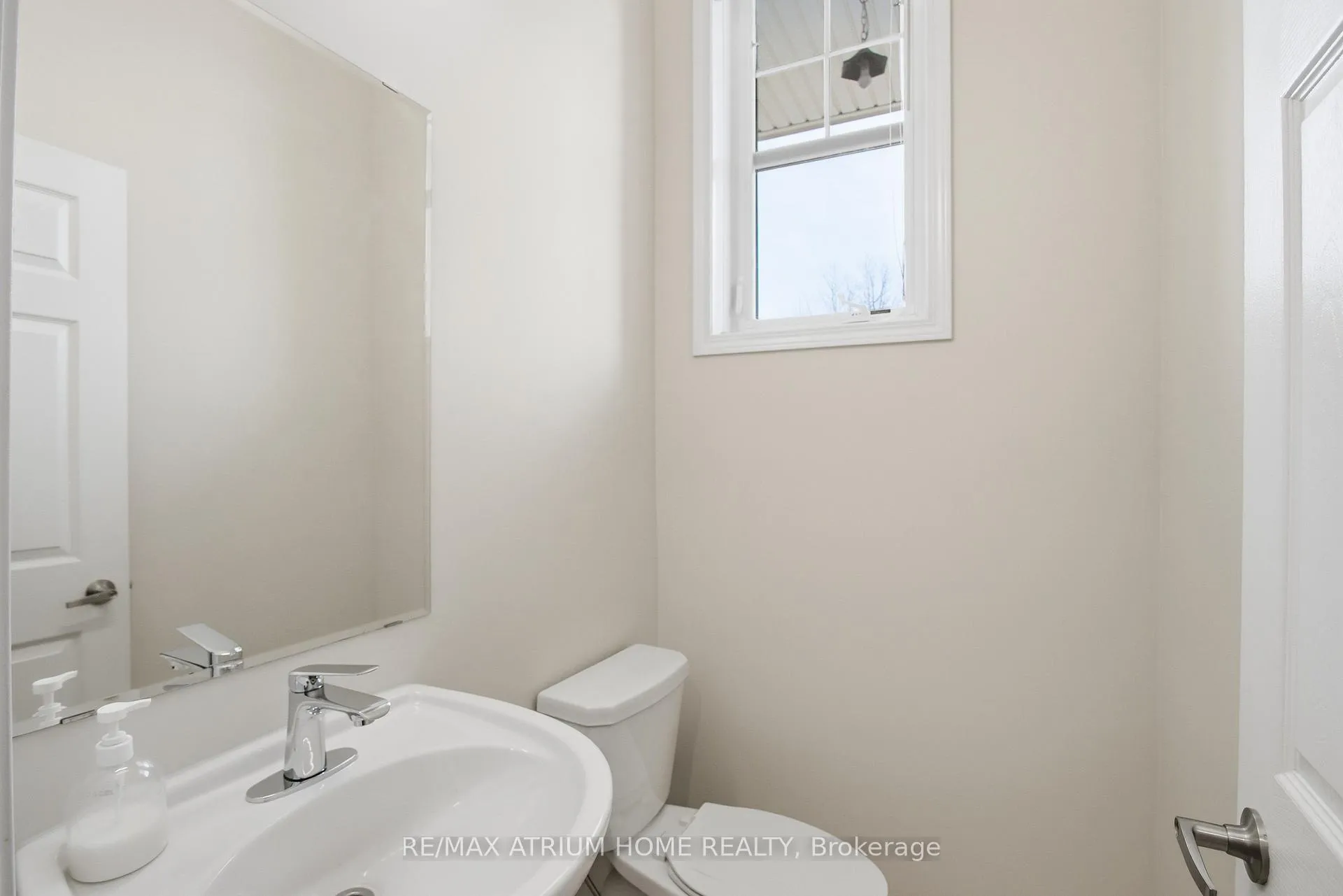 Photo 27 of 16 Kidd Circle, Aurora, Bayview Northeast — HOMEH