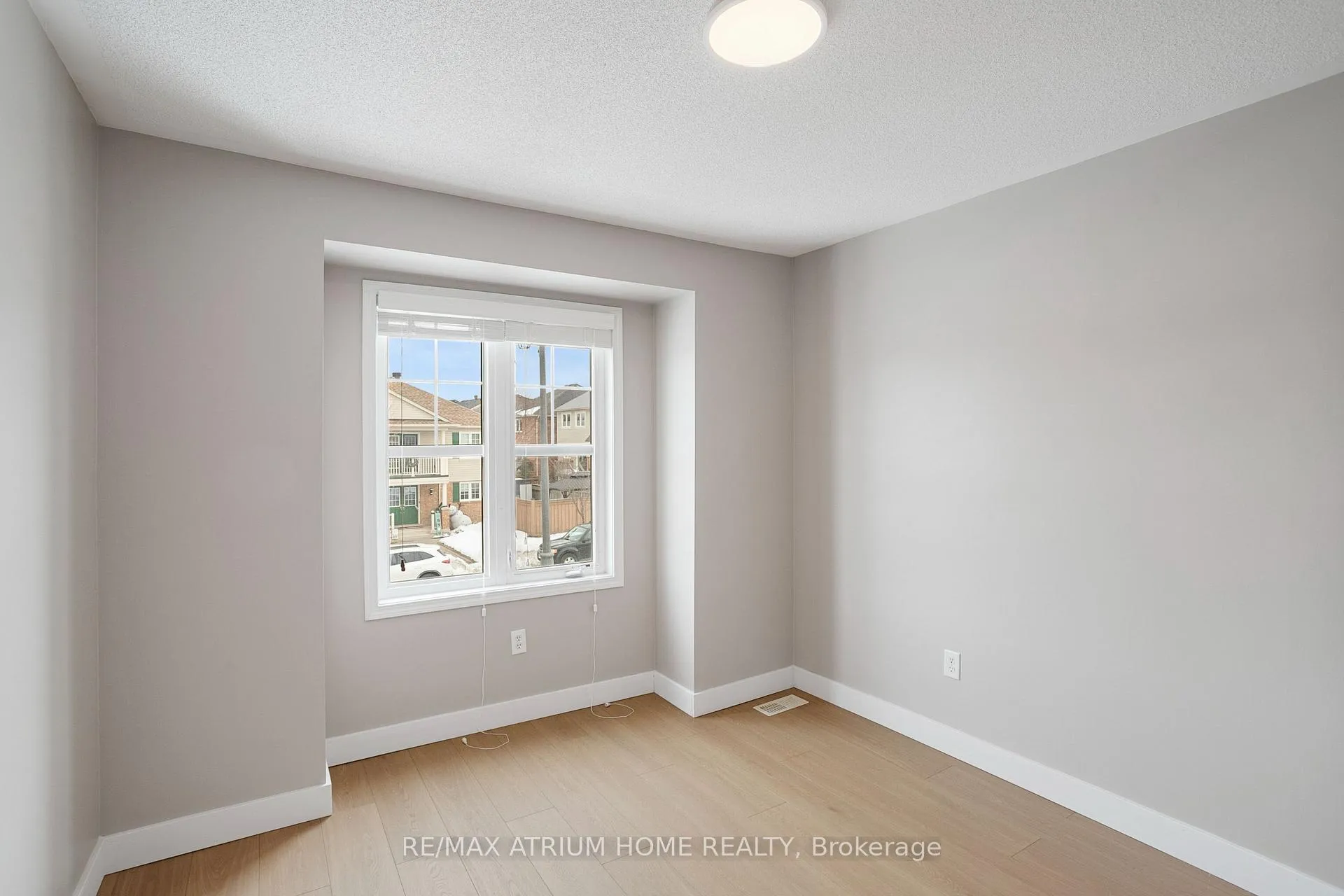Photo 37 of 16 Kidd Circle, Aurora, Bayview Northeast — HOMEH