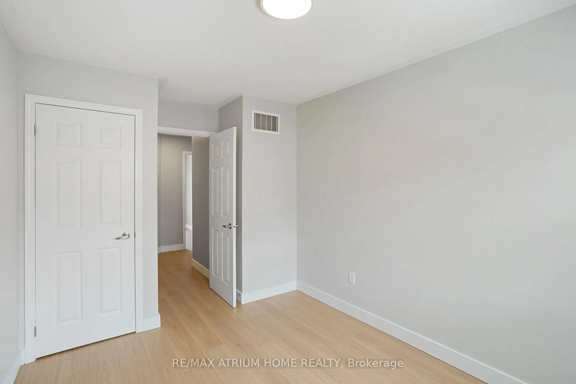 Photo 39 of 16 Kidd Circle, Aurora, Bayview Northeast — HOMEH